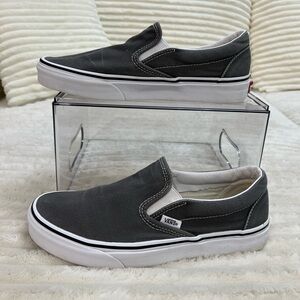Vans Unisex Classic Slip-On Shoes/Sneakers Size Men’s 7.5 Women’s 9 Color Gray